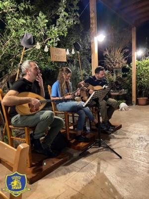 Rempetiko tragoudi night out